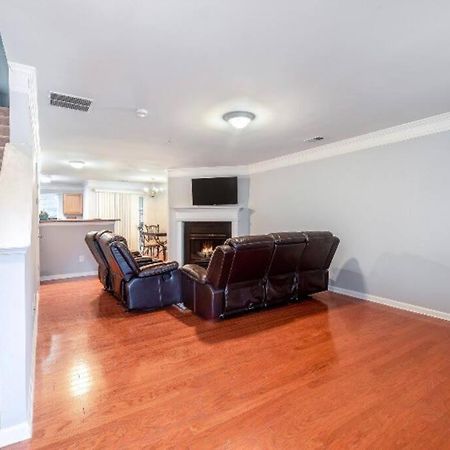 Beautiful Cozy 3-Bedroom Townhome Retreat Atlanta Exteriör bild